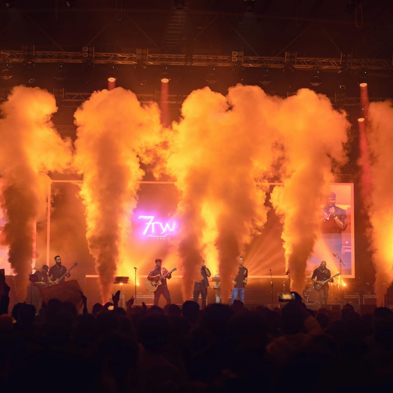 7Two9 The Band live with cold sparks on stage